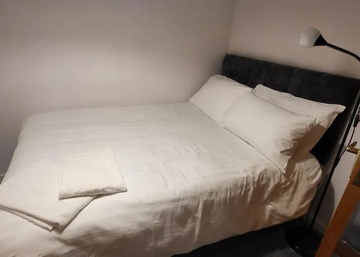 Crew\'S Apartment